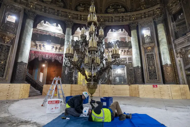 Loews Chandelier removal 04 (1)