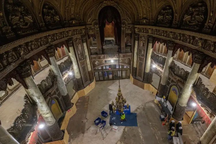 Loews Chandelier removal 09 (1)